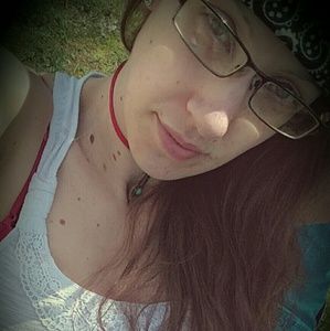 Meet your Posher, Alisha